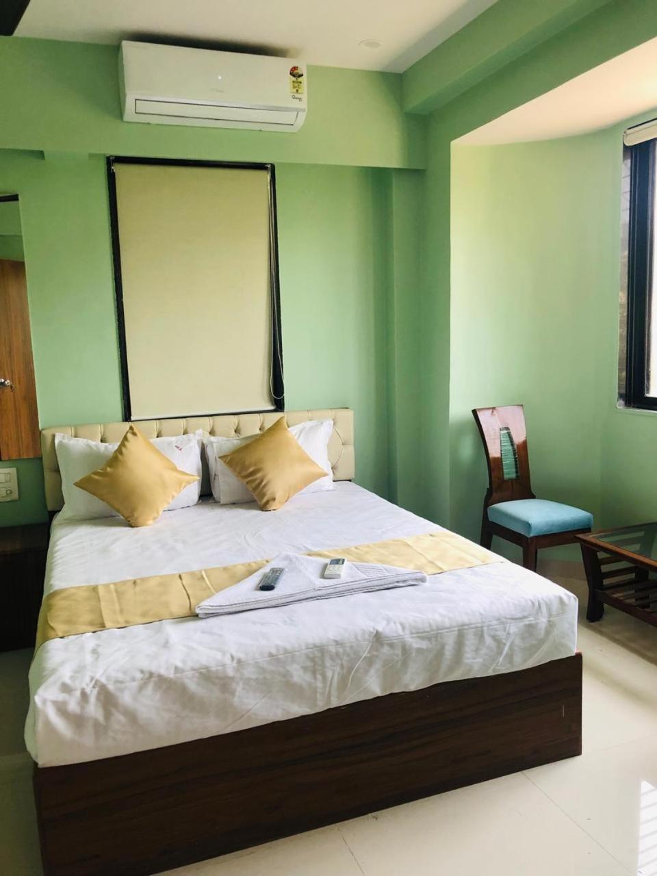 Everest Stays Rooms And Dormitory Мумбаи Экстерьер фото